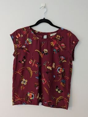 Abercrombie & Fitch Burgundy Floral Butterfly Short Sleeve Top